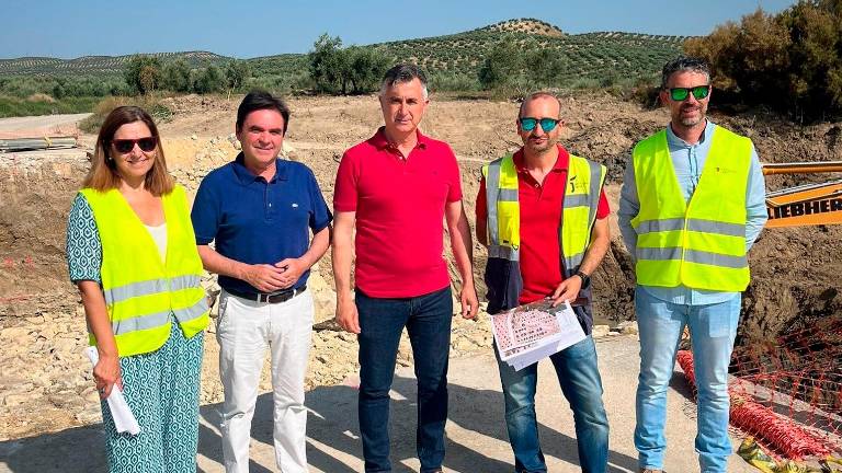 Obras para solventar los cortes viarios por las crecidas del arroyo Salado Obras para solventar los cortes viarios por las crecidas del arroyo Salado
