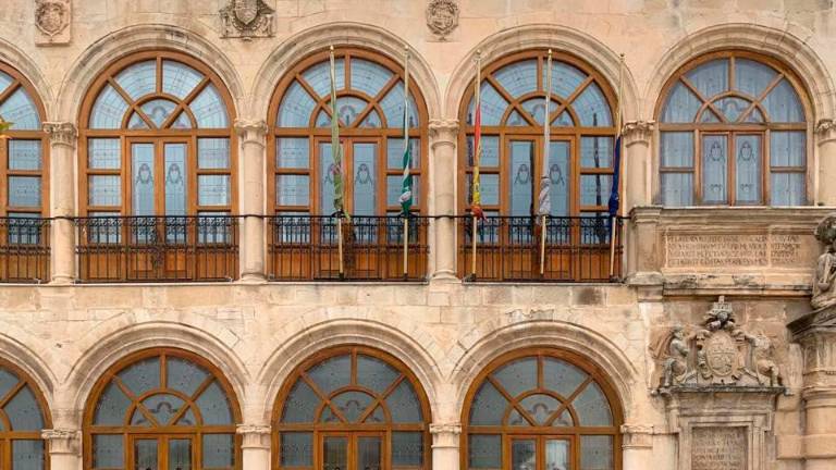 El Ayuntamiento se suma a la declaración de luto oficial El Ayuntamiento se suma a la declaración de luto oficial