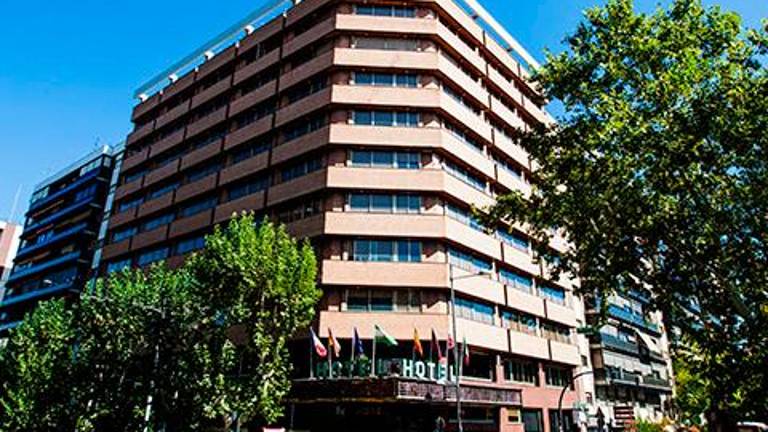 Los hoteles Condestable y Cervantes declarados esenciales Los hoteles Condestable y Cervantes declarados esenciales