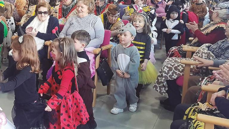 Un ilusionante encuentro por carnaval Un ilusionante encuentro por carnaval
