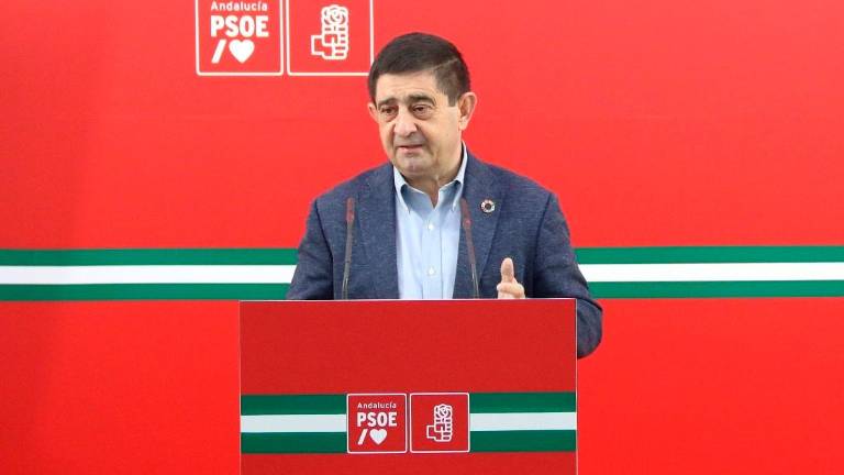 Reyes cuestiona el compromiso de la Junta con Jaén: “El currículum de Moreno es cero patatero” Reyes cuestiona el compromiso de la Junta con Jaén: “El currículum de Moreno es cero patatero”