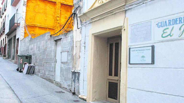 Avance para el aparcamiento en el solar del casco antiguo Avance para el aparcamiento en el solar del casco antiguo
