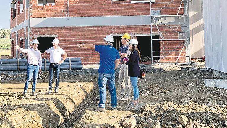 Abierto el plazo de las ayudas a empresarios Abierto el plazo de las ayudas a empresarios