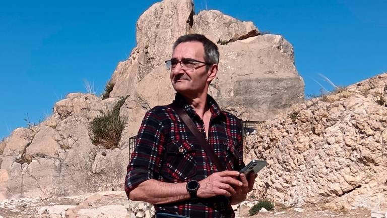 José Correa y sus hiloramas creados sin ánimo de lucro José Correa y sus hiloramas creados sin ánimo de lucro