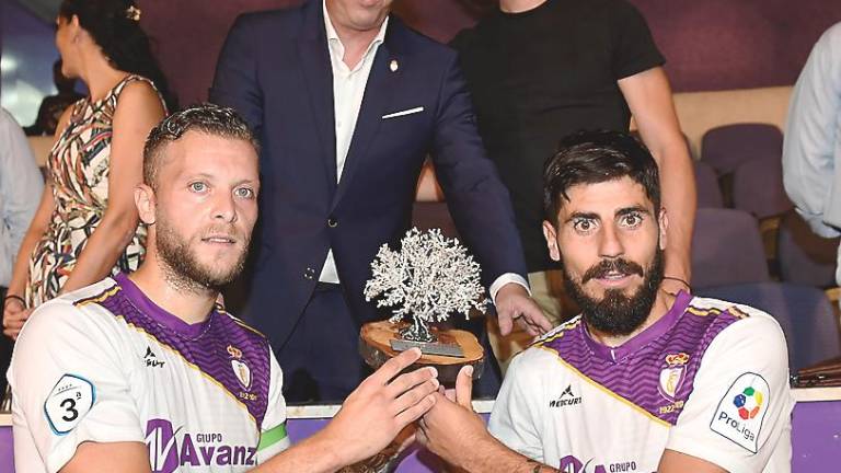El Real Jaén se gusta con un triunfo claro y una obra de arte El Real Jaén se gusta con un triunfo claro y una obra de arte