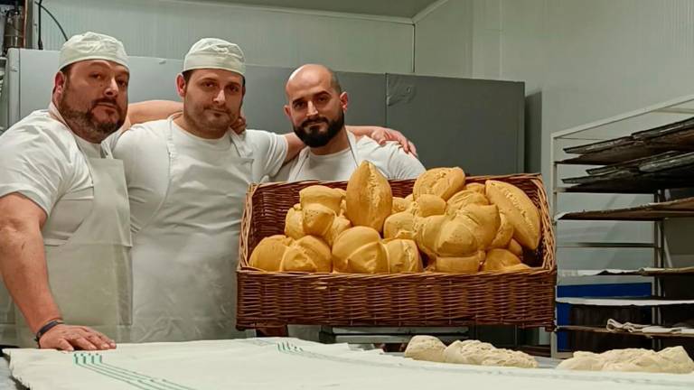 La panadería Hermanos Listones de Andújar se une a la Gran Ochiada de este martes La panadería Hermanos Listones de Andújar se une a la Gran Ochiada de este martes