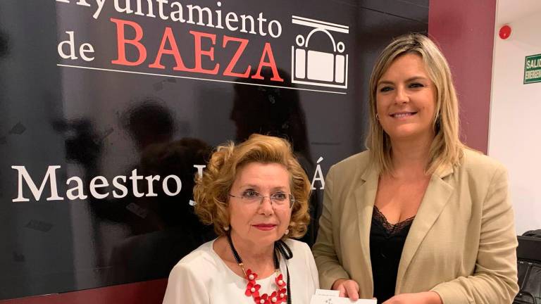 Un mar de olivos se abre ante su amada Baeza y un cielo andaluz Un mar de olivos se abre ante su amada Baeza y un cielo andaluz