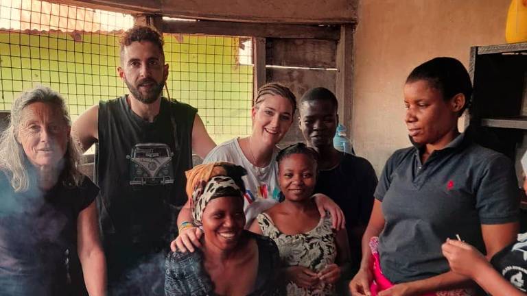 Dos castellariegos ayudan a Tanzania gracias a 535 euros Dos castellariegos ayudan a Tanzania gracias a 535 euros