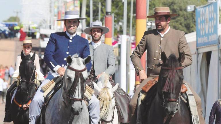 El mejor aspecto del “real” llega con el día grande y con las casetas completas