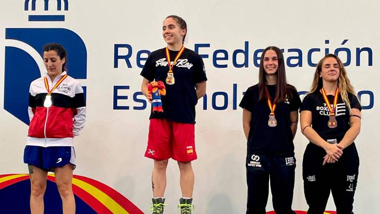 Carmen González y Marta López, campeonas de España en boxeo Carmen González y Marta López, campeonas de España en boxeo