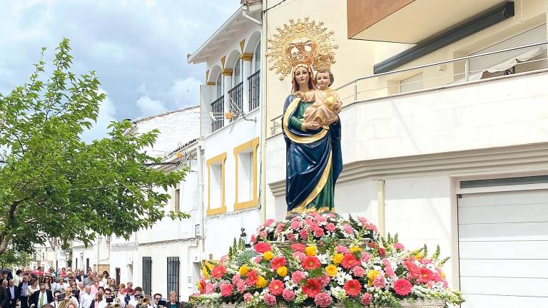 La Virgen del Campo alegra a los torreños con su presencia en la calle La Virgen del Campo alegra a los torreños con su presencia en la calle