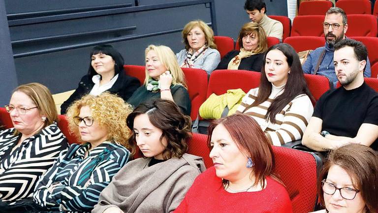 “Cuidado en Red”, un compromiso para cuidar de quienes nos cuidan “Cuidado en Red”, un compromiso para cuidar de quienes nos cuidan