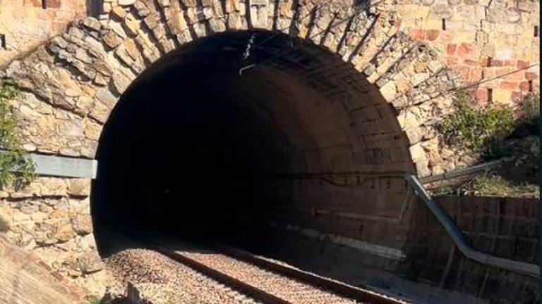 Adaptación de 11 túneles para la autopista ferroviaria en la provincia Adaptación de 11 túneles para la autopista ferroviaria en la provincia