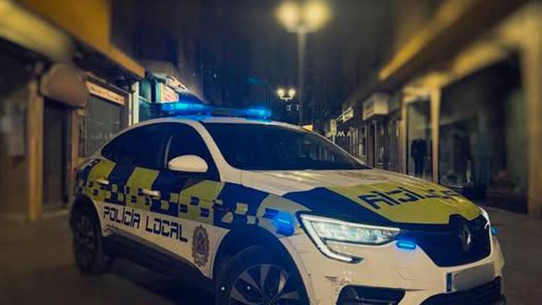 Fue a por tabaco... y acabó detenido por la Policía Local de Jaén Fue a por tabaco... y acabó detenido por la Policía Local de Jaén