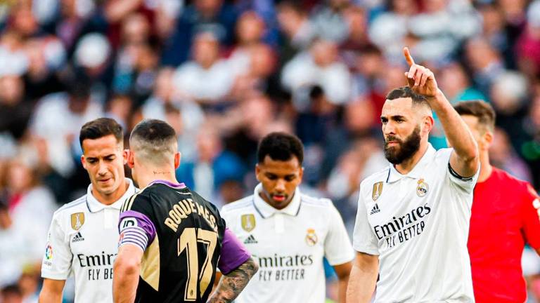 Benzema recarga la moral del Real Madrid antes del Clásico (6-0) Benzema recarga la moral del Real Madrid antes del Clásico (6-0)