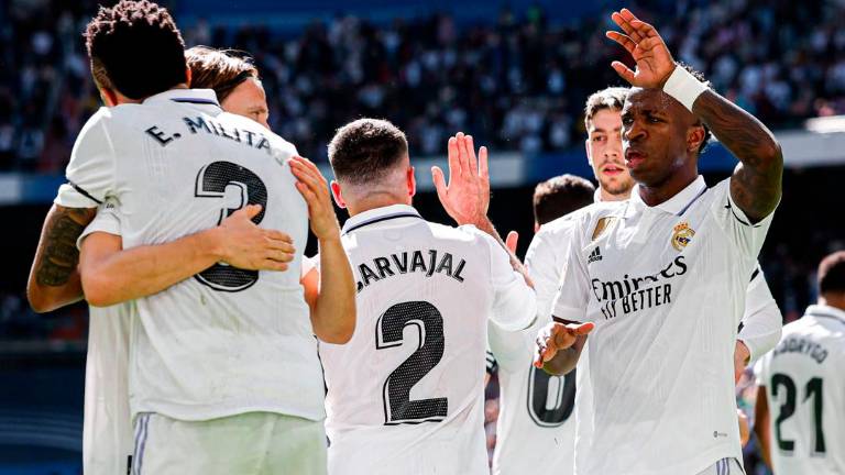 El Real Madrid coge fuerza ante el Espanyol y mantiene el pulso en LaLiga El Real Madrid coge fuerza ante el Espanyol y mantiene el pulso en LaLiga