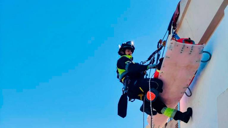 Fotogalería: Bomberos al rescate de norte a sur de Jaén Fotogalería: Bomberos al rescate de norte a sur de Jaén