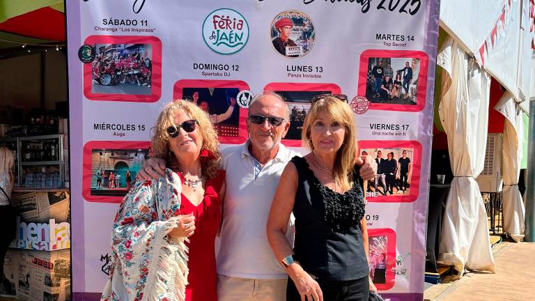 GALERÍA: El Recinto Ferial empieza a llenarse progresivamente GALERÍA: El Recinto Ferial empieza a llenarse progresivamente