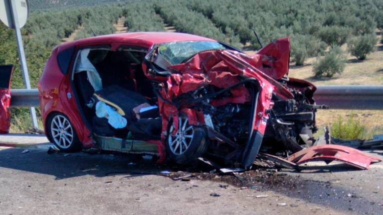 Grave accidente con heridos en la N-432, a su paso por Alcalá Grave accidente con heridos en la N-432, a su paso por Alcalá