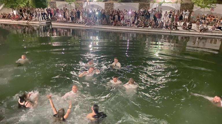 La piscina natural del Aguascebas resucita hasta a los “muertos” La piscina natural del Aguascebas resucita hasta a los “muertos”