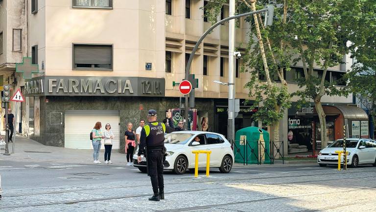 La Policía Local se multiplicó para reconducir la situación La Policía Local se multiplicó para reconducir la situación