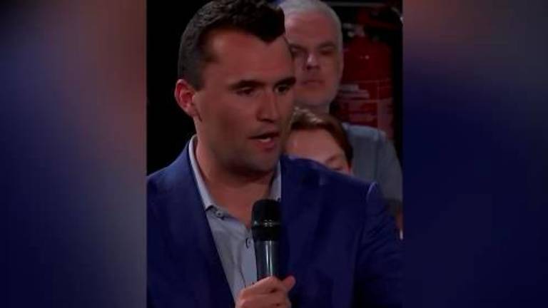 Charlie Kirk, comentarista aliado de Trump, muere por un disparo Charlie Kirk, comentarista aliado de Trump, muere por un disparo