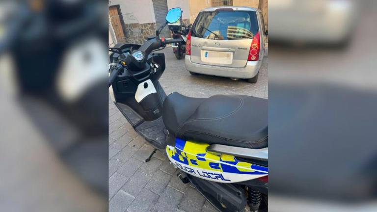 Inmovilizan un vehículo que ejercía de taxi pirata por Jaén Inmovilizan un vehículo que ejercía de taxi pirata por Jaén