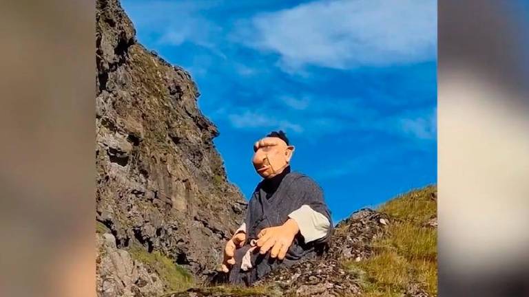 ¿Por qué este trol gigante recorre las calles de Islandia? ¿Por qué este trol gigante recorre las calles de Islandia?