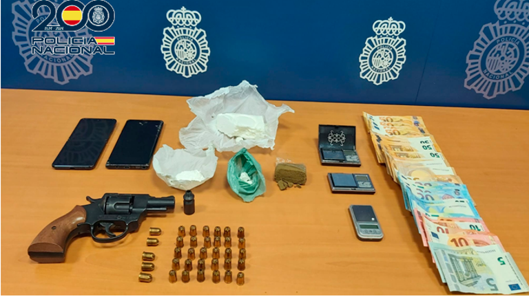 Desmantelado un punto de venta de drogas en Jaén Desmantelado un punto de venta de drogas en Jaén