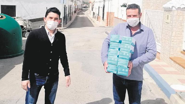 Las aldeas consiguen hasta 3.000 mascarillas Las aldeas consiguen hasta 3.000 mascarillas
