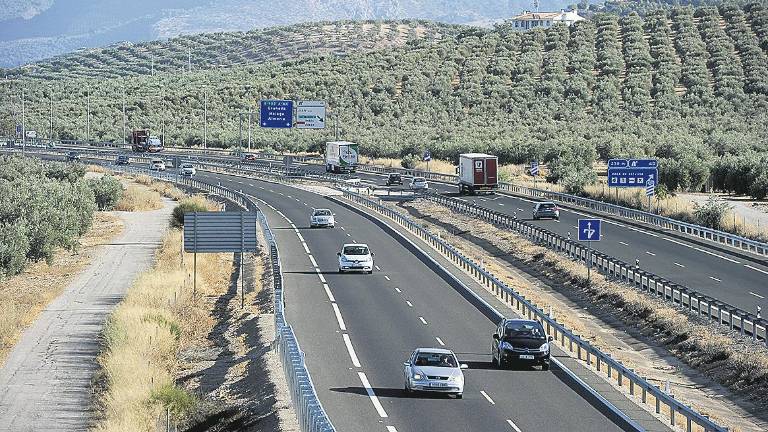 Unos 47.000 desplazamientos prevé Tráfico por el puente Unos 47.000 desplazamientos prevé Tráfico por el puente