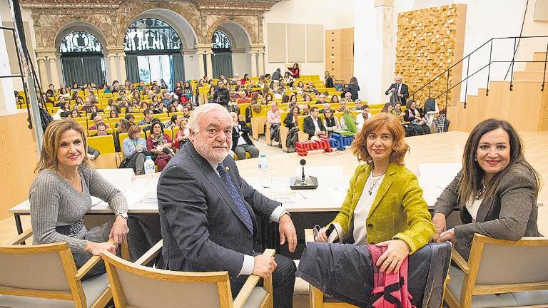 #enferjaen cita a 350 profesionalesen Los Cerros #enferjaen cita a 350 profesionalesen Los Cerros