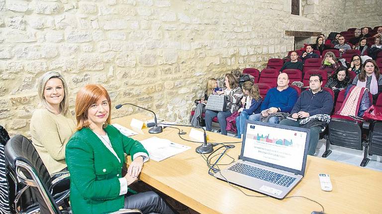 La estrategia DUSI se da a conocer entre la ciudadanía La estrategia DUSI se da a conocer entre la ciudadanía