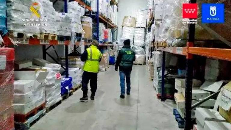La Guardia Civil incauta más de 122.000 kilos de productos cárnicos y detiene a 14 personas La Guardia Civil incauta más de 122.000 kilos de productos cárnicos y detiene a 14 personas