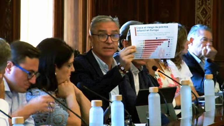 PP reprocha a los socialistas convertir la Diputación en “una maquina al servicio de los intereses del PSOE” PP reprocha a los socialistas convertir la Diputación en “una maquina al servicio de los intereses del PSOE”