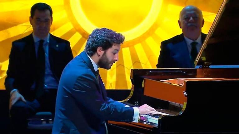 Chico Pérez emociona a Andalucía con su maestría al piano Chico Pérez emociona a Andalucía con su maestría al piano
