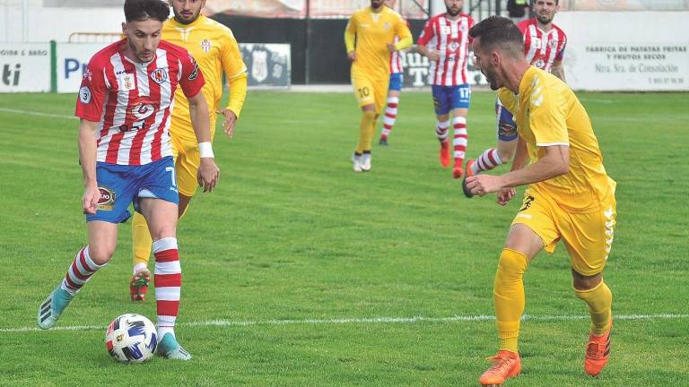 El Torredonjimeno, cerca de un botín mayor ante el Vélez