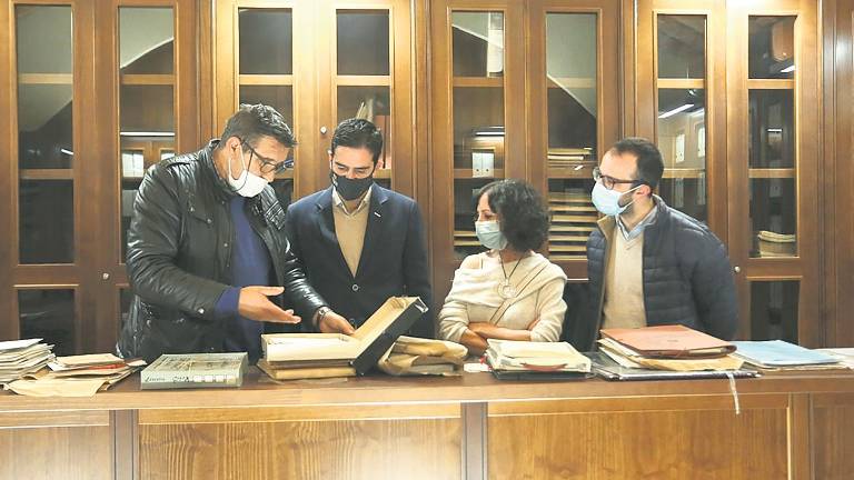 El legado de Manuel Aceituno es donado por sus herederos El legado de Manuel Aceituno es donado por sus herederos