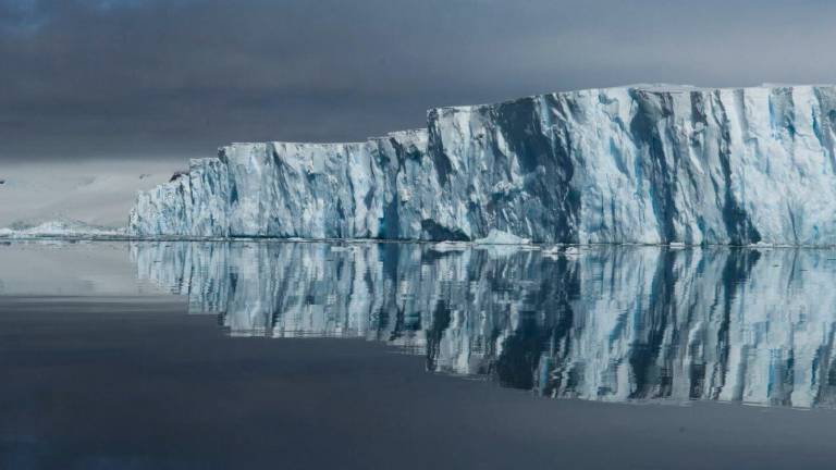 La frontera glaciar de la Antártida se mueve kilómetros con la marea por el cambio climático La frontera glaciar de la Antártida se mueve kilómetros con la marea por el cambio climático
