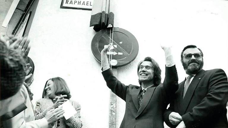 “Siempre que regreso a mi tierra vivo una gran noche”, Raphael “Siempre que regreso a mi tierra vivo una gran noche”, Raphael