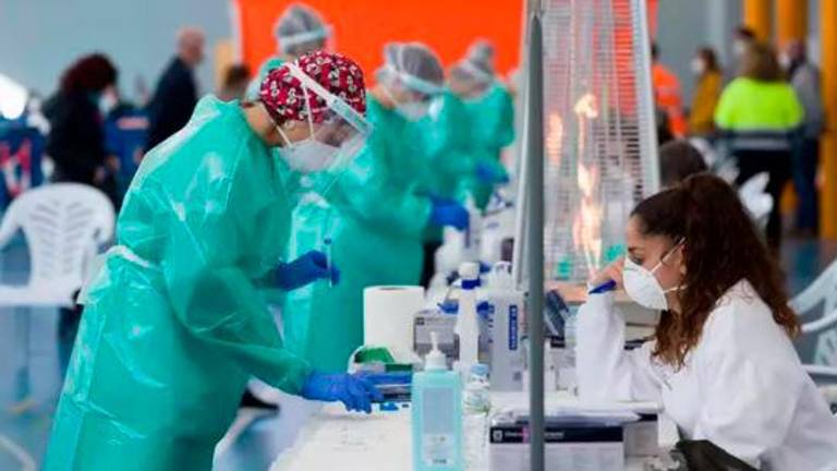 La covid-19 causa tres defunciones más y deja 495 nuevos contagiados La covid-19 causa tres defunciones más y deja 495 nuevos contagiados