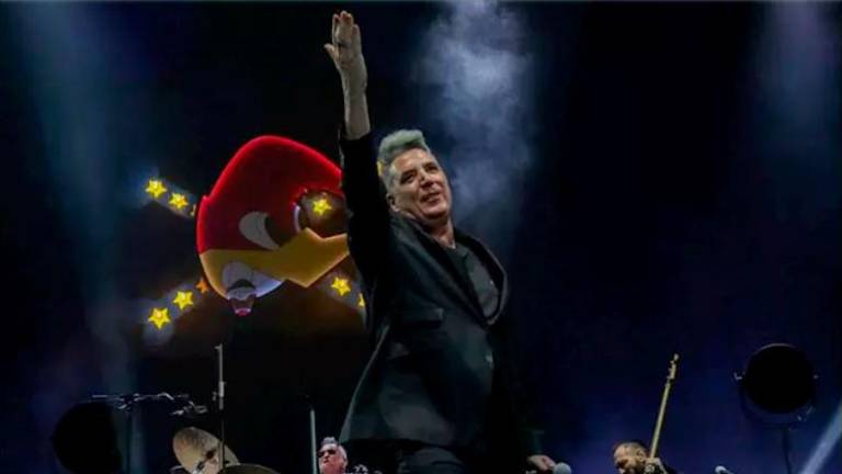 Loquillo devuelve el rock a un WiZink Center grandiosamente vacío Loquillo devuelve el rock a un WiZink Center grandiosamente vacío