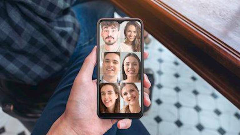 Los españoles realizan una media de ocho videollamadas a la semana durante el confinamiento Los españoles realizan una media de ocho videollamadas a la semana durante el confinamiento