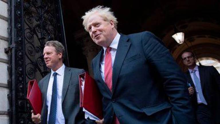 Johnson acusa a la UE de querer “dividid” Reino Unido Johnson acusa a la UE de querer “dividid” Reino Unido