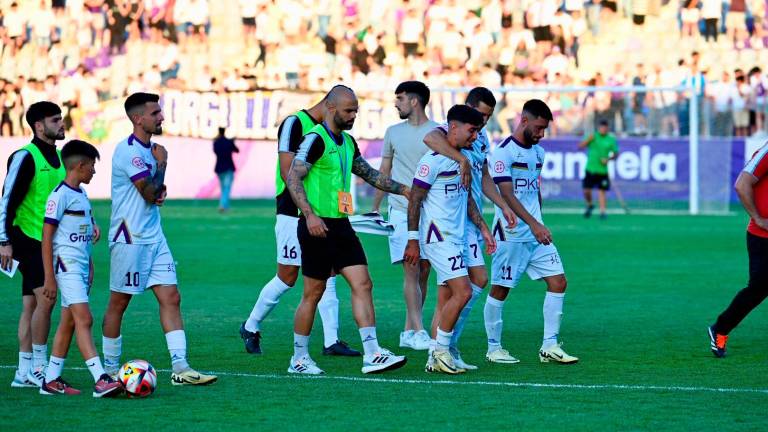 El Real Jaén seguirá en Tercera Federación tras perder frente al Almería B (1-2) El Real Jaén seguirá en Tercera Federación tras perder frente al Almería B (1-2)