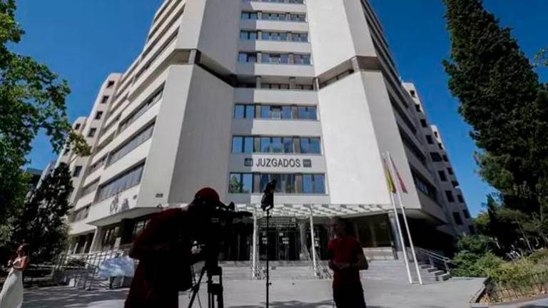 El juez del ‘caso Begoña Gómez’ escucha como testigos a la exdirectora de Wakalua y al consejero delegado de Barrabés El juez del ‘caso Begoña Gómez’ escucha como testigos a la exdirectora de Wakalua y al consejero delegado de Barrabés