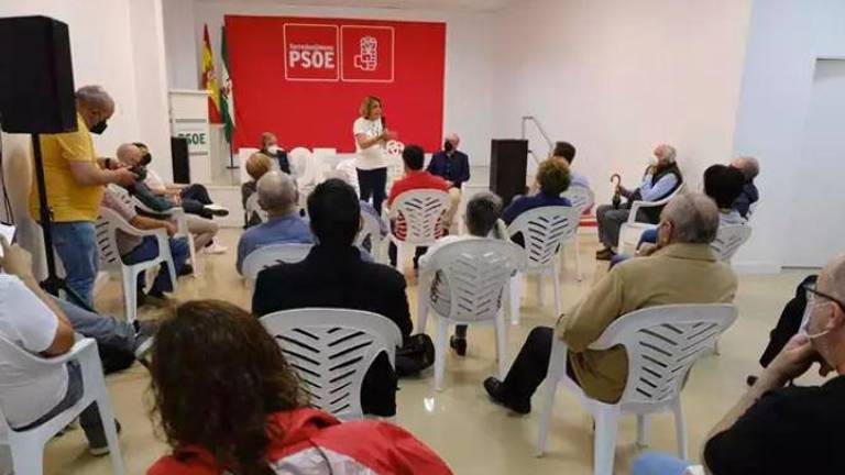 Susana Díaz: El respeto y la unidad deben imperar en las primarias porque el rival es la derecha Susana Díaz: El respeto y la unidad deben imperar en las primarias porque el rival es la derecha