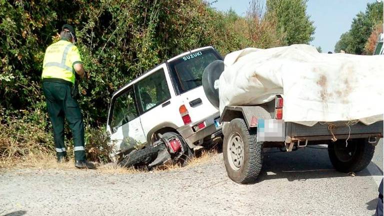 Un herido al chocar una moto y un todoterreno en Las Caserías