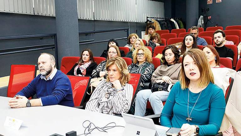 “Cuidado en Red”, un compromiso para cuidar de quienes nos cuidan “Cuidado en Red”, un compromiso para cuidar de quienes nos cuidan