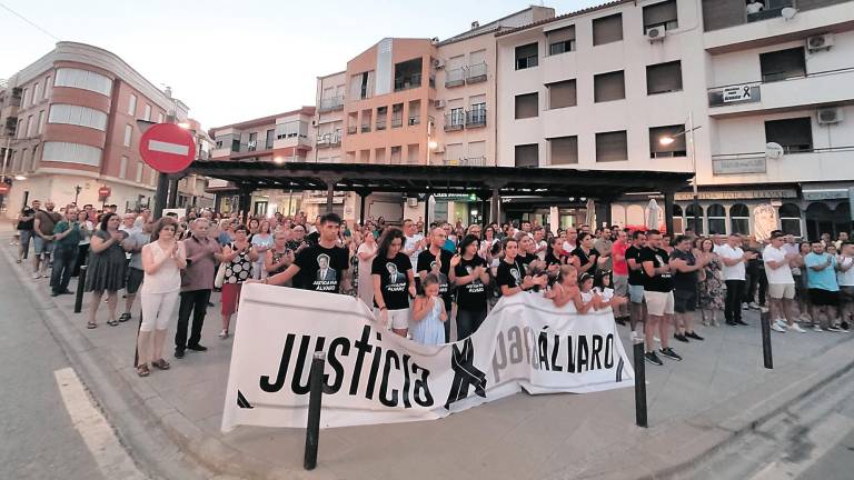 Peal de Becerro volvió a salir a la calle para exigir justicia Peal de Becerro volvió a salir a la calle para exigir justicia